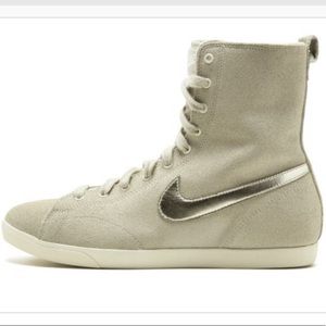 Nike Shoes - Nike racquette mid in birch Nike Shoes - Nike racquette mid in birch
